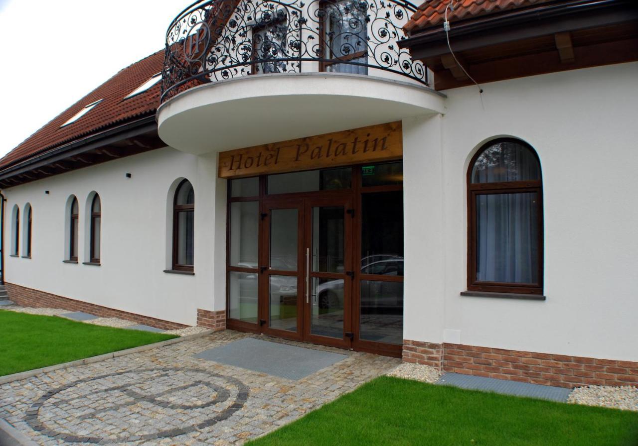 Hotel Palatin Oravsky Podzamok Extérieur photo