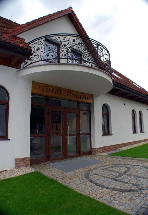 Hotel Palatin Oravsky Podzamok Extérieur photo